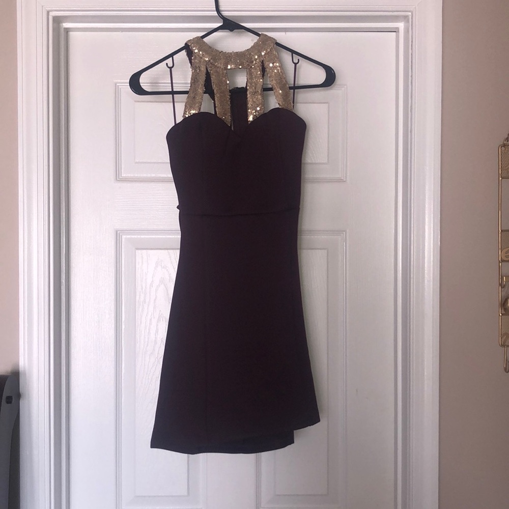 Backless bodycon dress